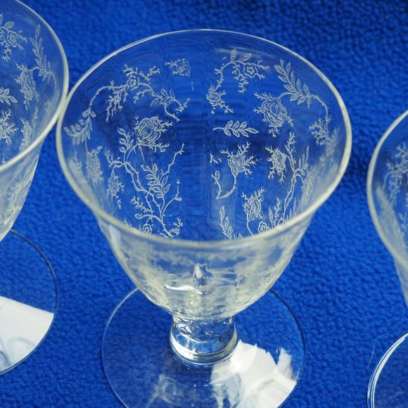 Vintage Fostoria Chintz Oyster/Fruit Cocktail - Picture 4 of 14